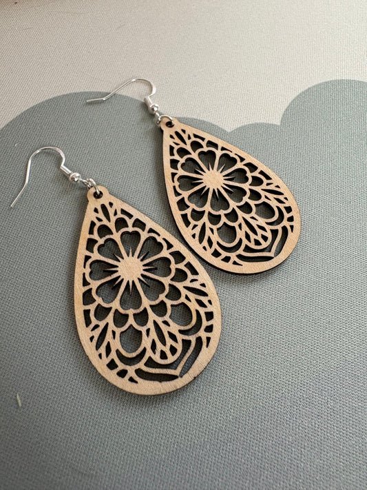 Boho Mandala Ohrringe aus Holz – 925 Silber | Leicht & Natürlich